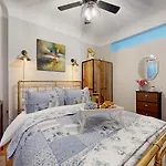 Mumbles Cottage & Stunning Ocean Views - Sleeps 4