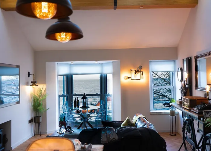 Mumbles Cottage & Stunning Ocean Views - Sleeps 4